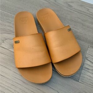 Reef Women’s Leather Slide Sandals in Caramel